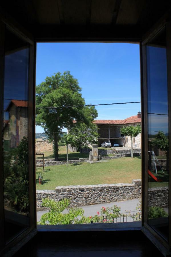 Kukuma Etxea Habitaciones Con Derecho A Cocina Galarreta ภายนอก รูปภาพ